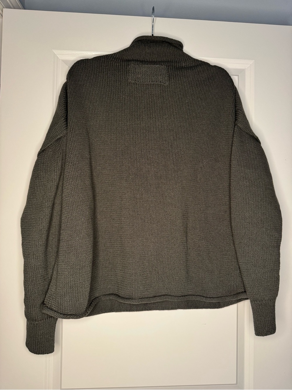 NWT Free People Torres Turtleneck Sweatshirt in Army - Picture 11 of 11